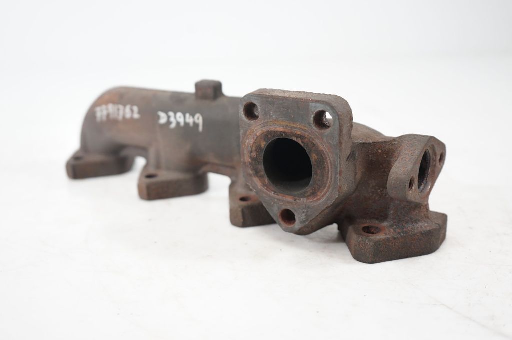 Exhaust manifold (6)