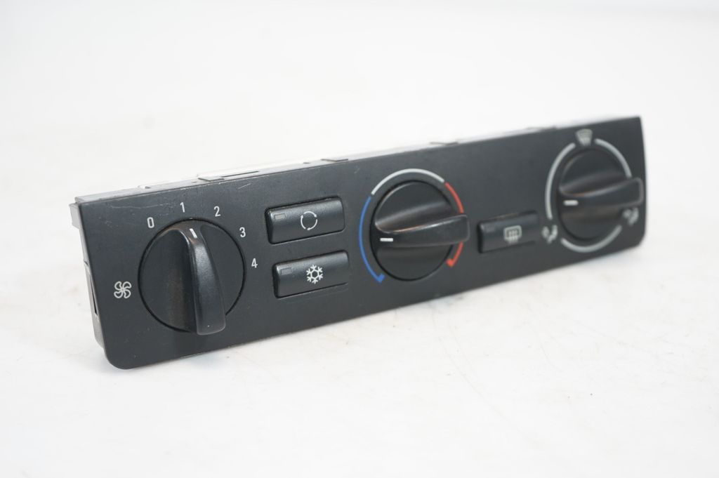 Climate control unit (7)