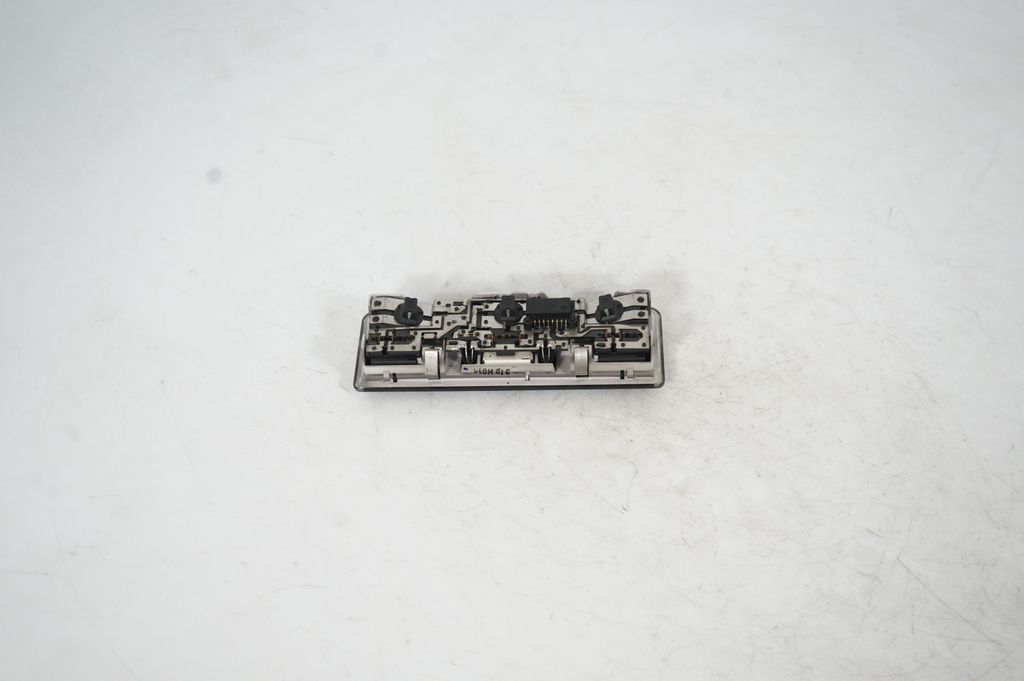 Front seat light (5)