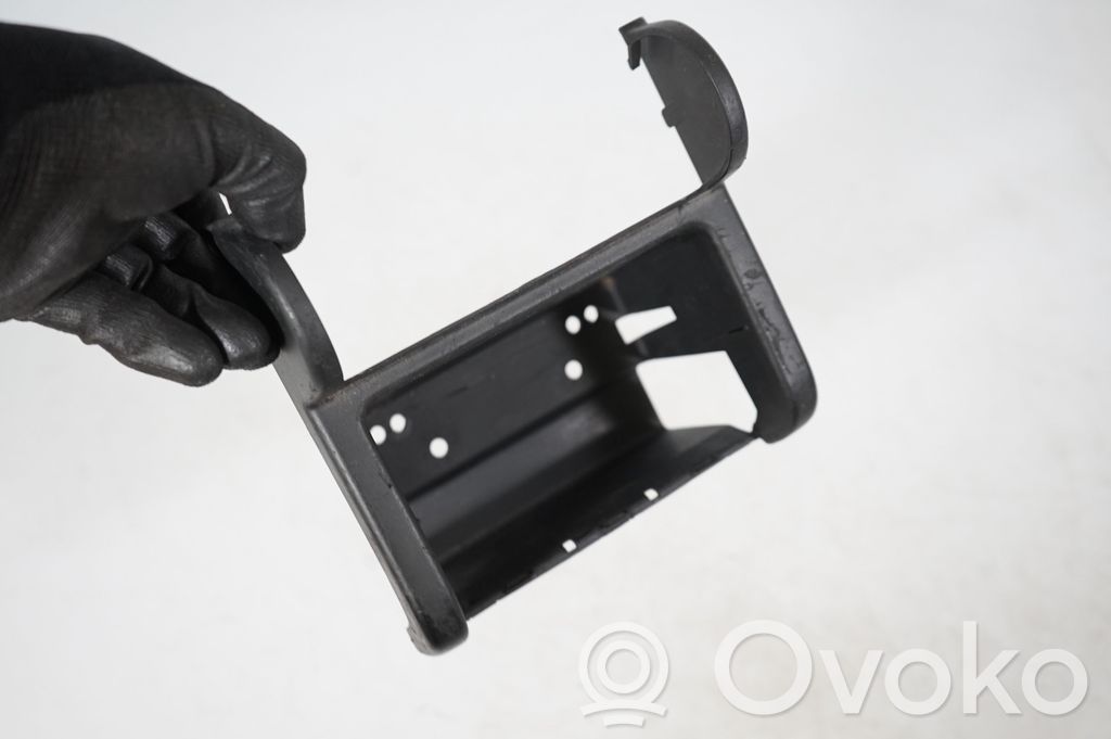 Other center console (tunnel) element (7)