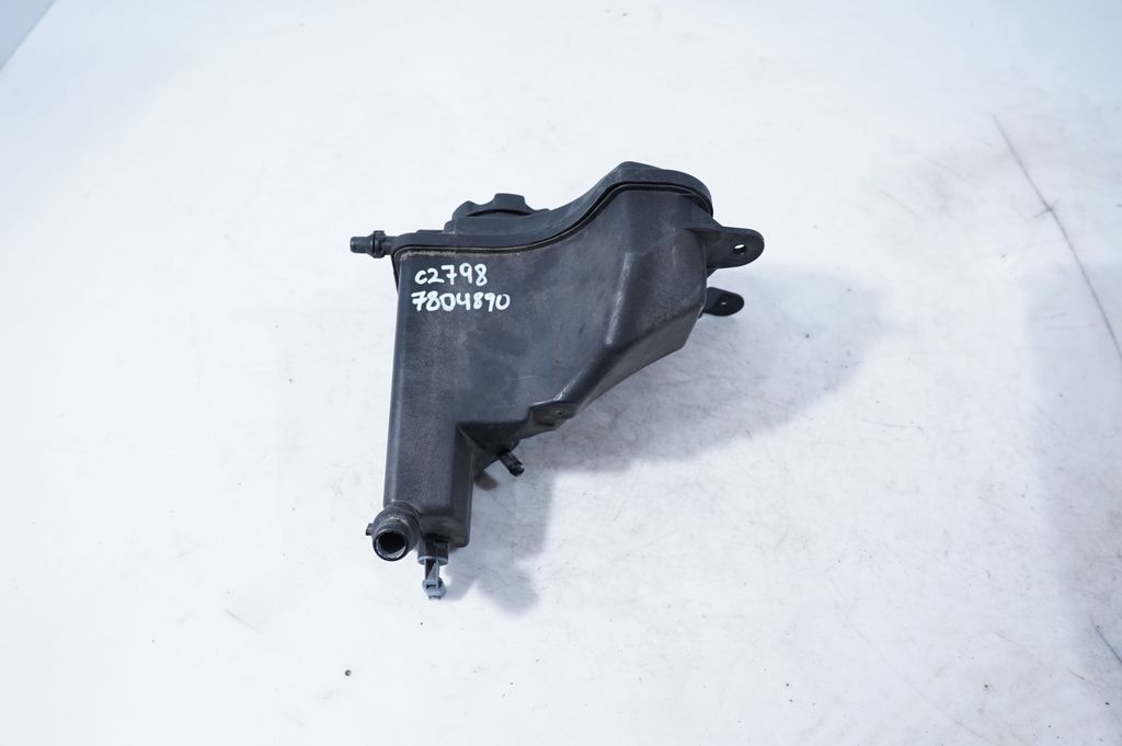 Coolant expansion tank/reservoir (5)