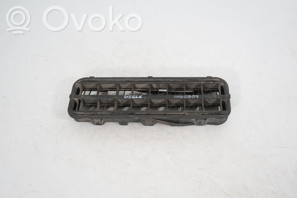 Quarter panel pressure vent (3)