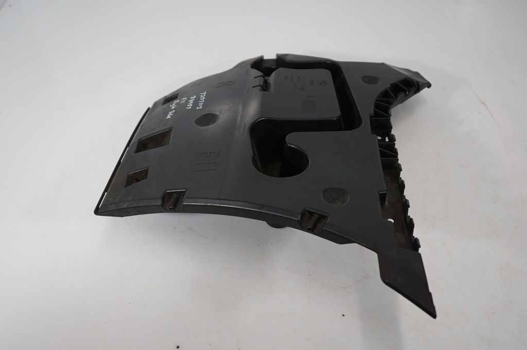 Rear bumper mounting bracket (2)