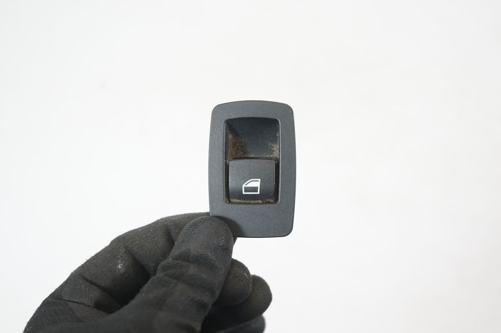 Electric window control switch (6)