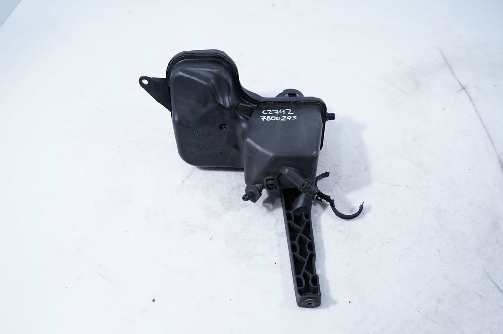 Coolant expansion tank/reservoir (5)