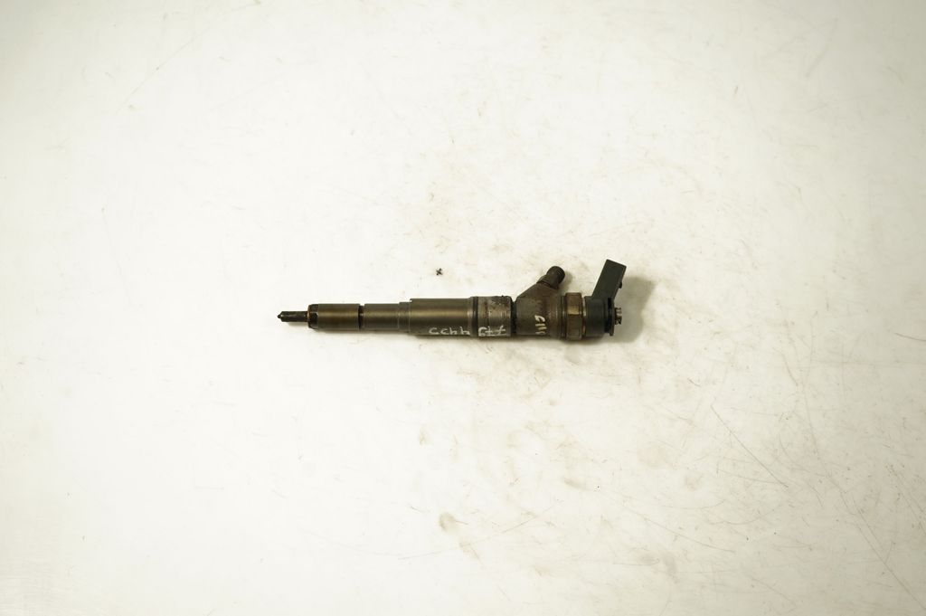 Fuel injector (4)