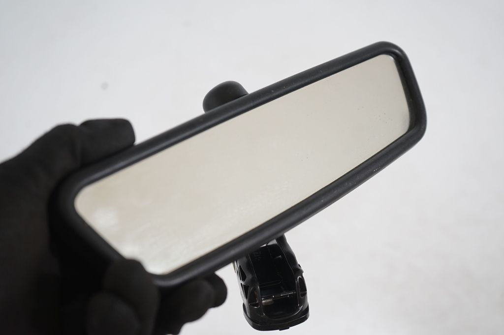 Rear view mirror (interior) (6)