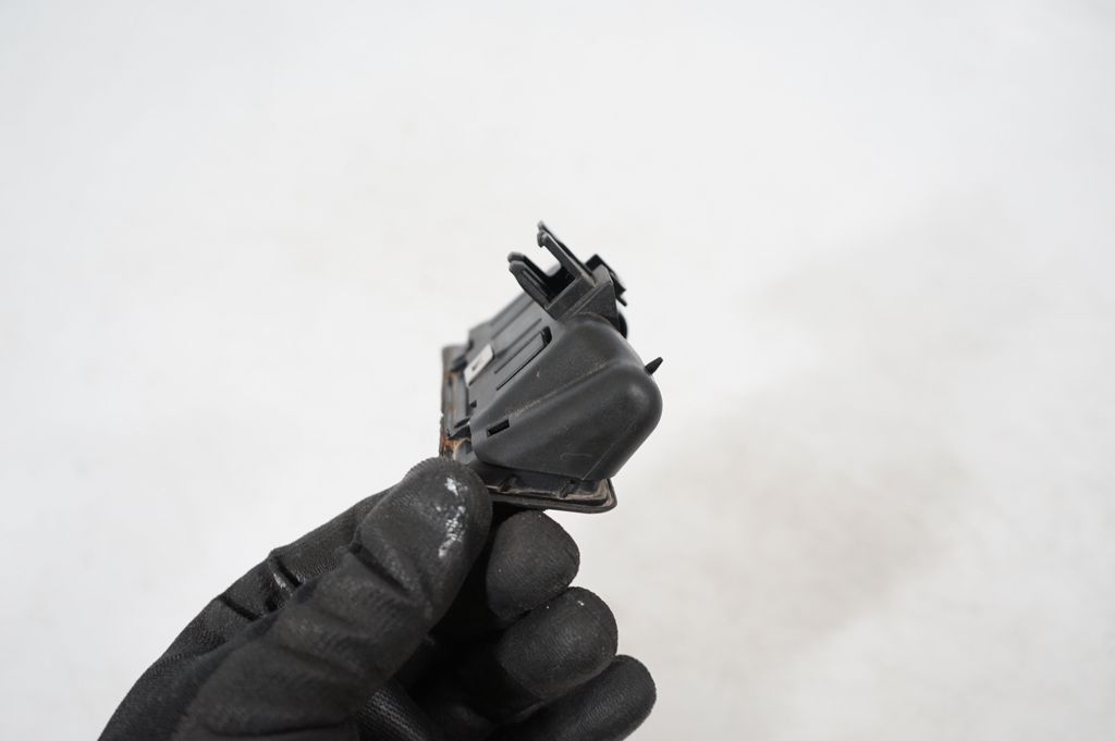 Tailgate/trunk/boot exterior handle (7)