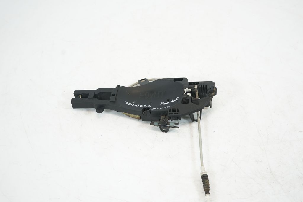 Rear door exterior handle