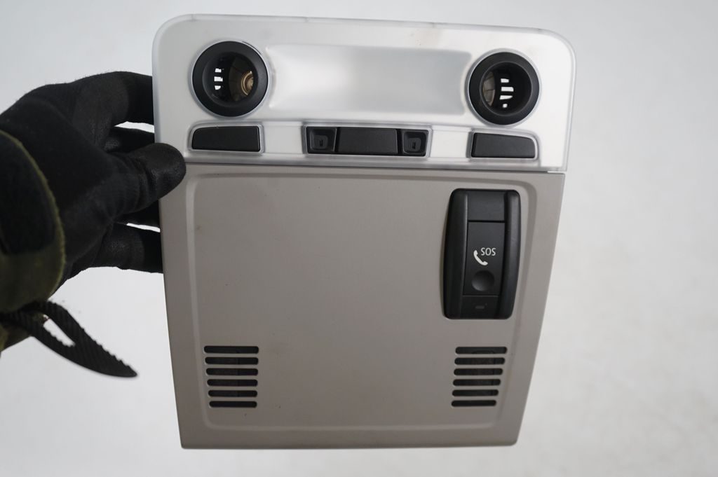 Front seat light (7)