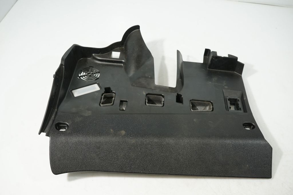 Dashboard lower bottom trim panel (5)