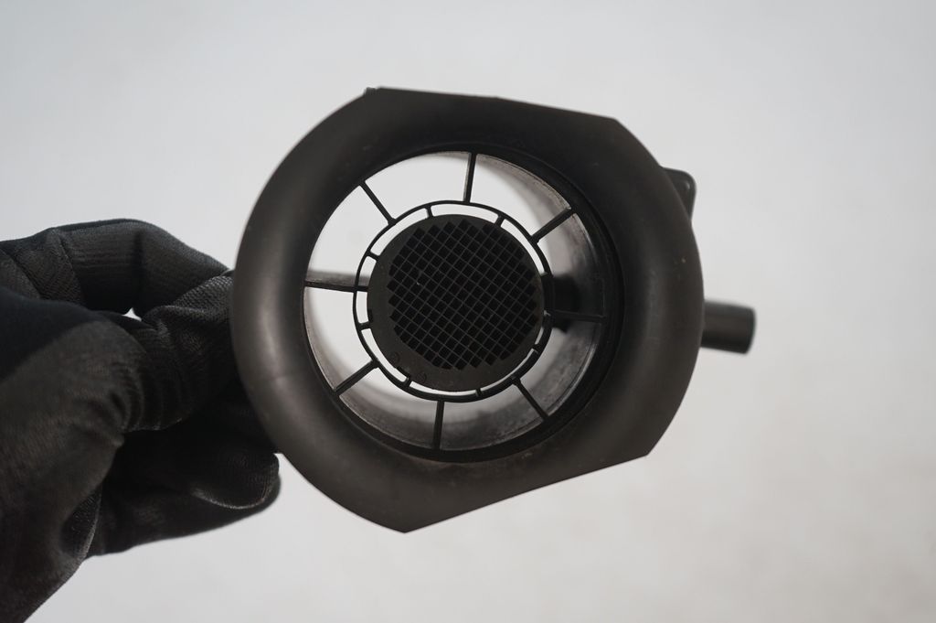 Mass air flow meter (7)