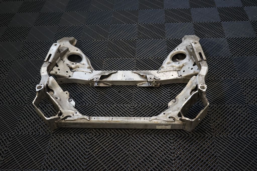 Front subframe (3)