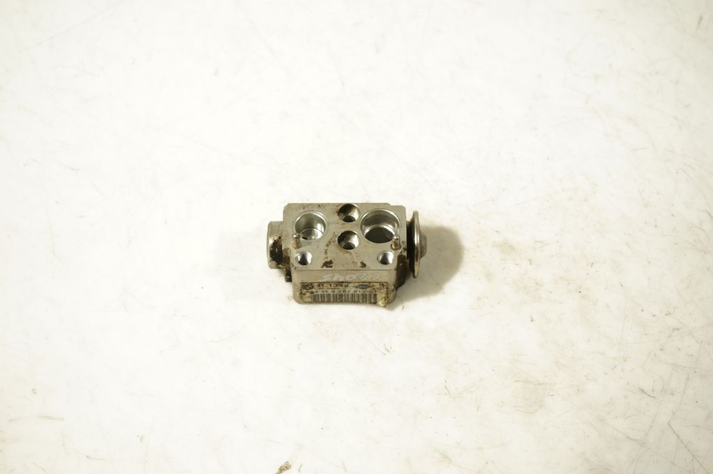 Air conditioning (A/C) expansion valve (5)
