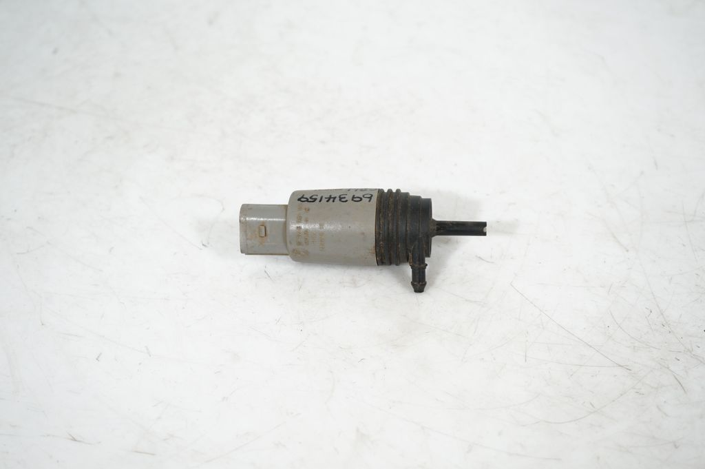Windscreen/windshield washer pump (3)