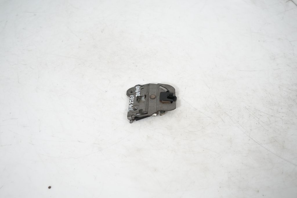 Seat back rest lock catch (4)