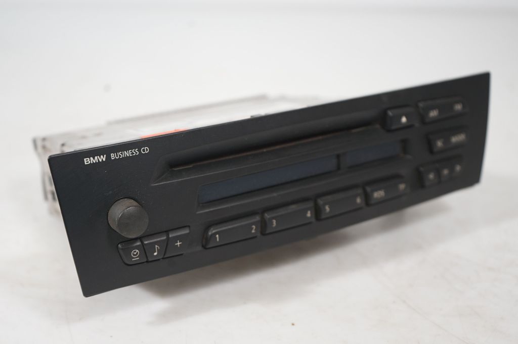 Radio/CD/DVD/GPS head unit (7)