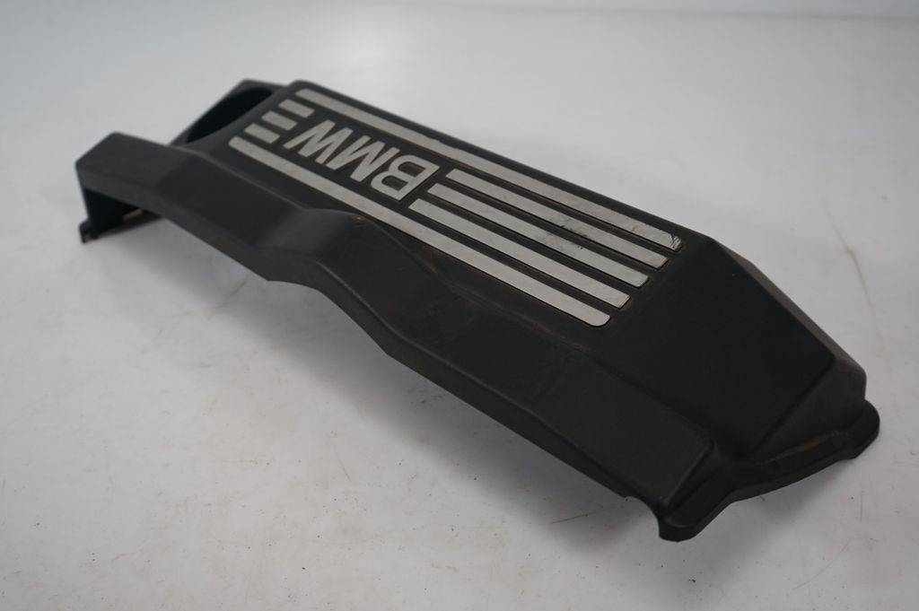 Engine cover (trim) (6)