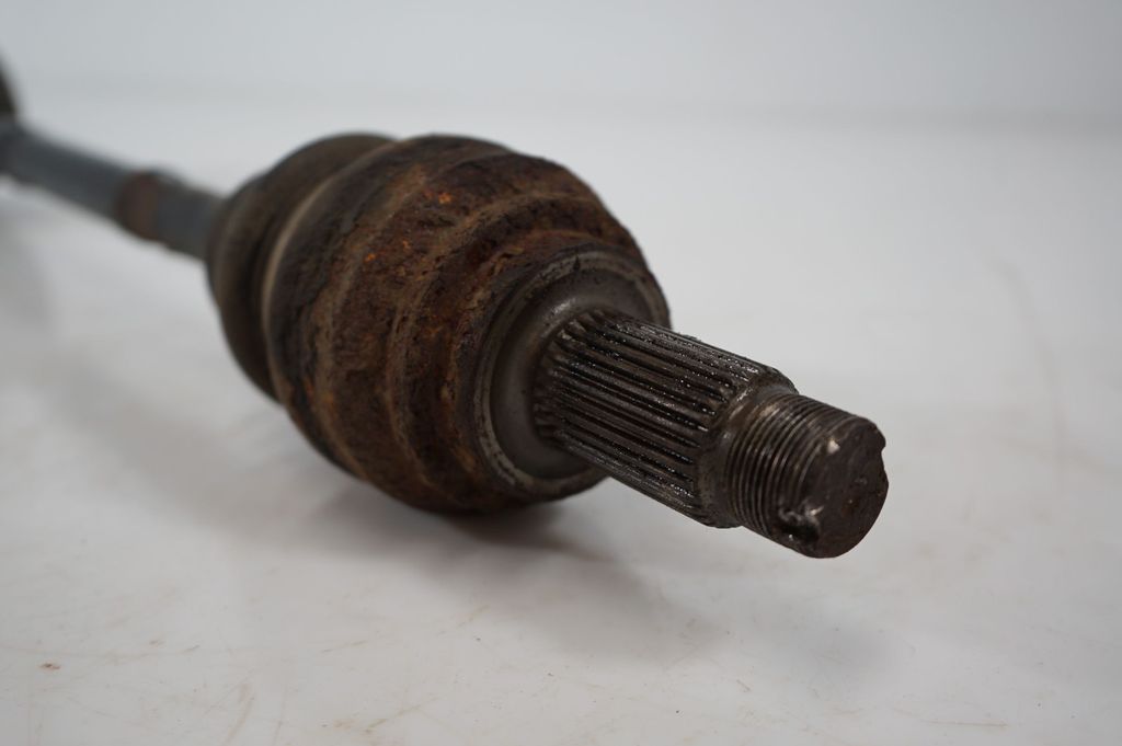Rear driveshaft (4)
