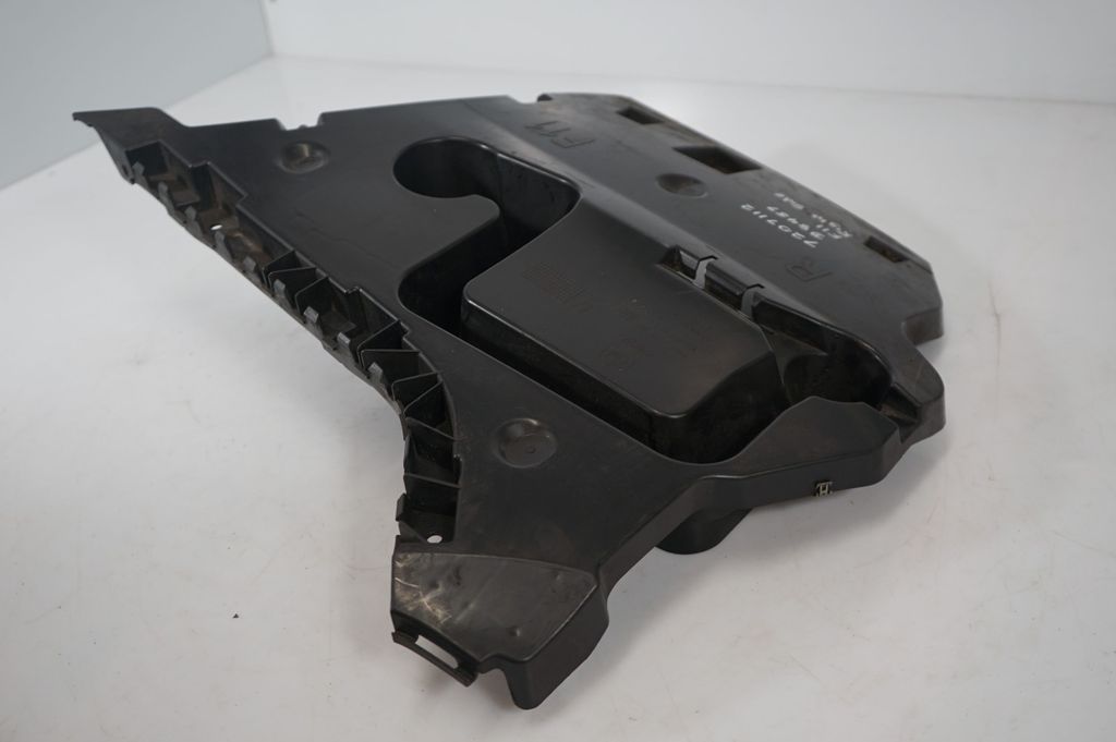 Rear bumper mounting bracket (6)