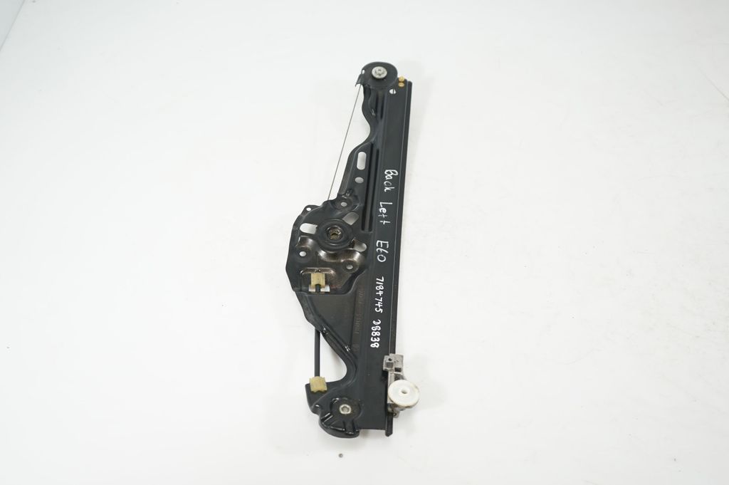 Rear door window regulator with motor (2)