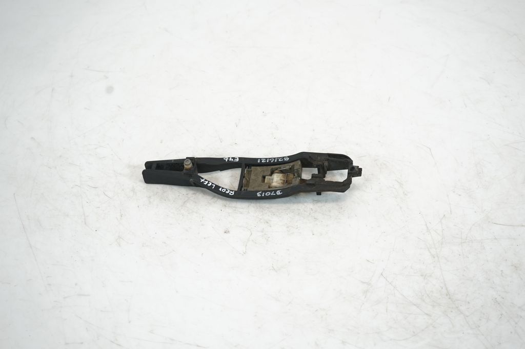 Front door exterior handle (3)