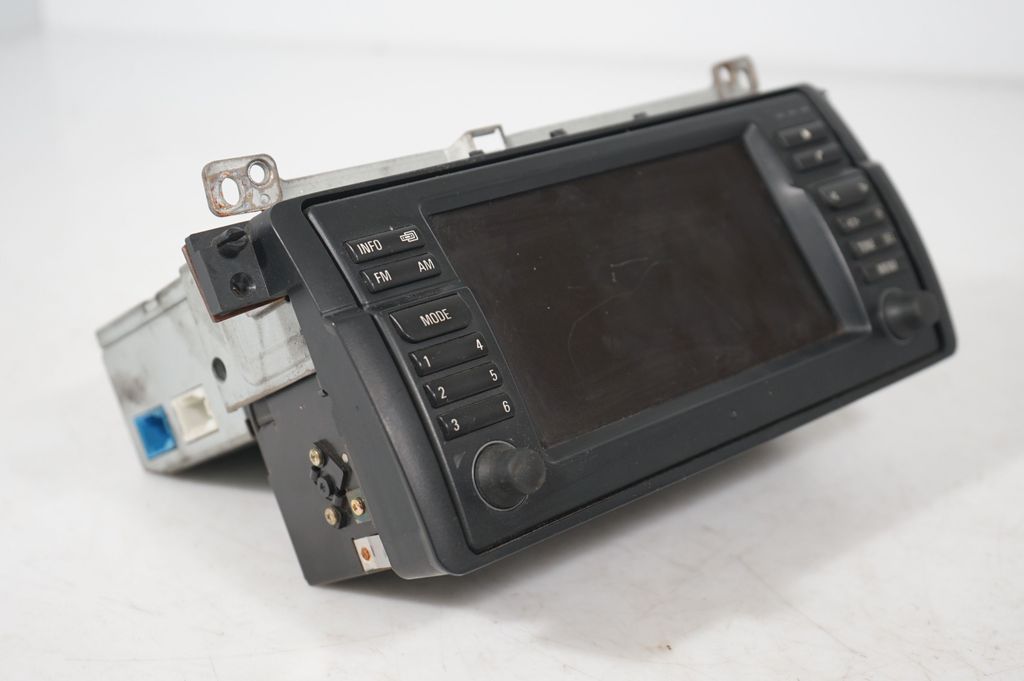 Radio/CD/DVD/GPS head unit (7)