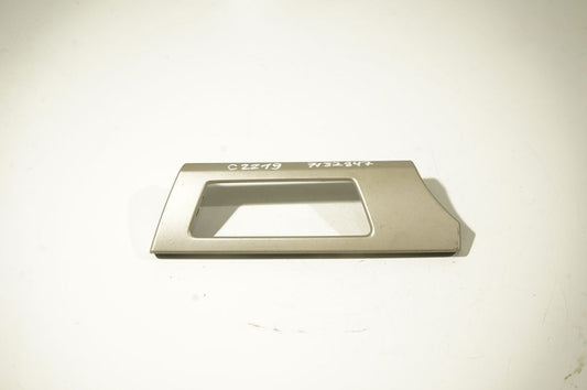 Dashboard glove box trim