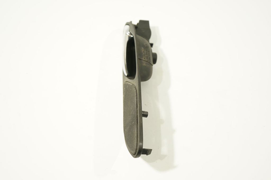 Front door interior handle (2)