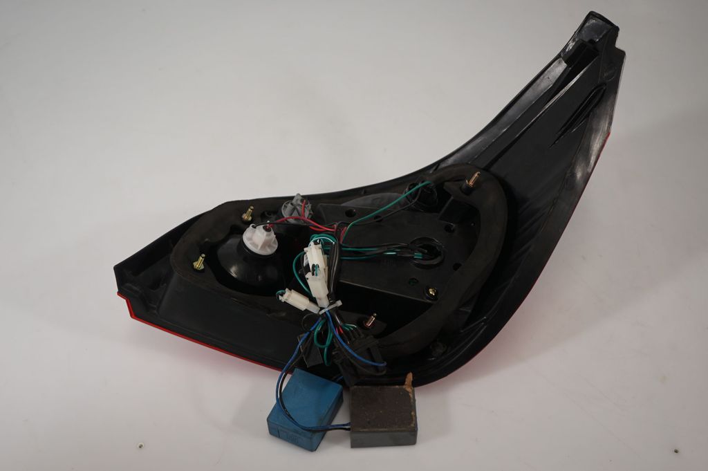 Rear/tail lights (5)