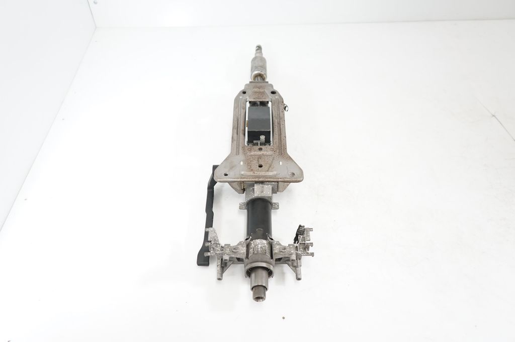 Steering wheel axle (5)