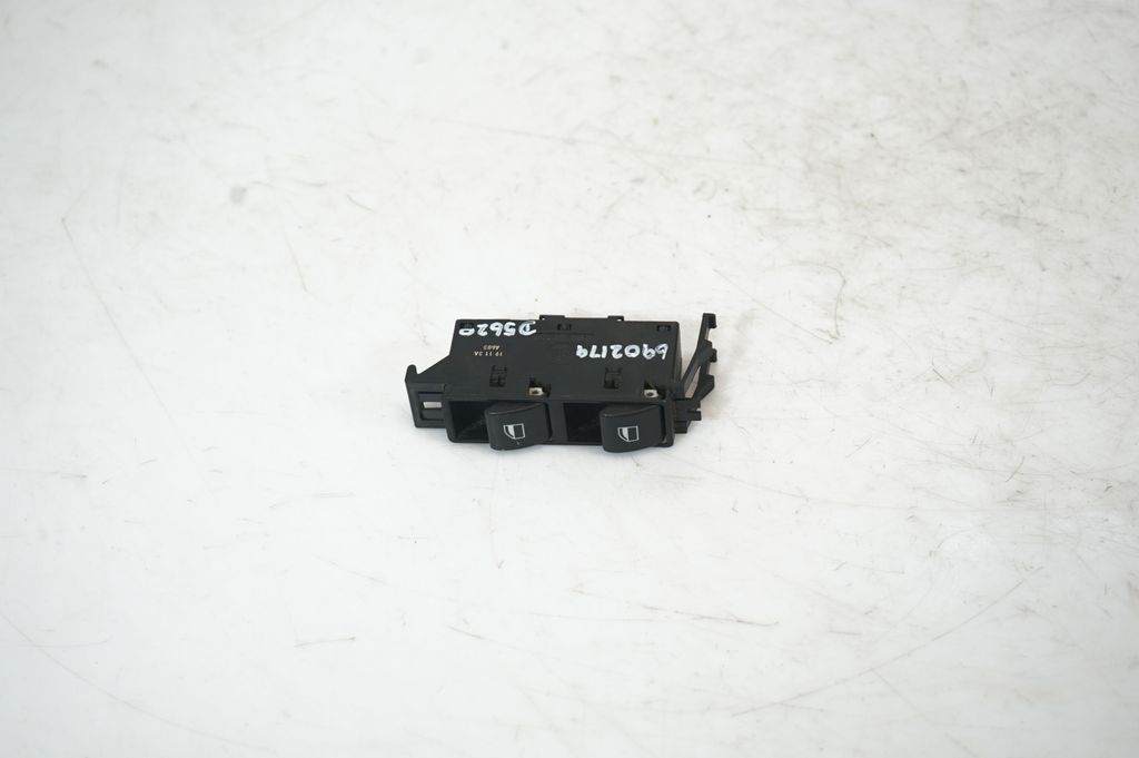 Electric window control switch