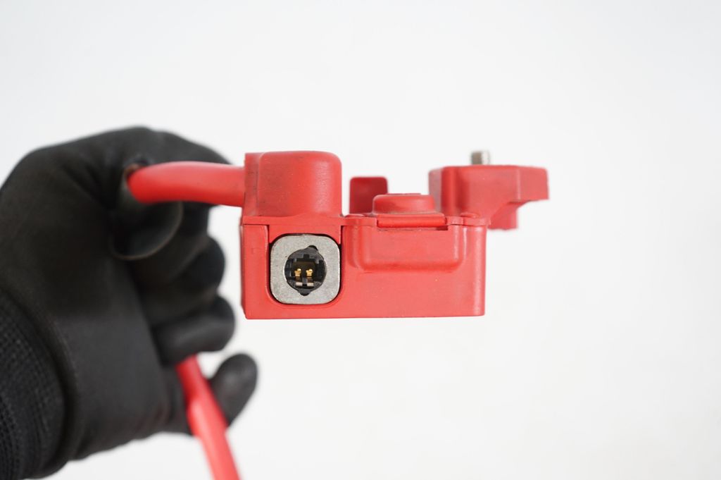 Positive cable (battery) (7)