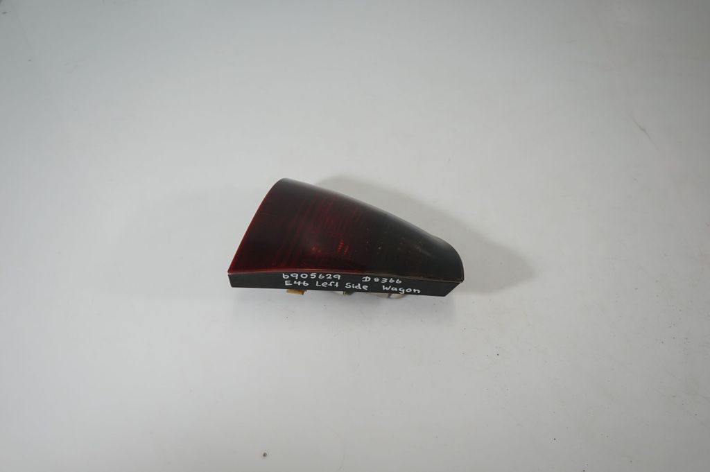 Rear/tail lights (2)