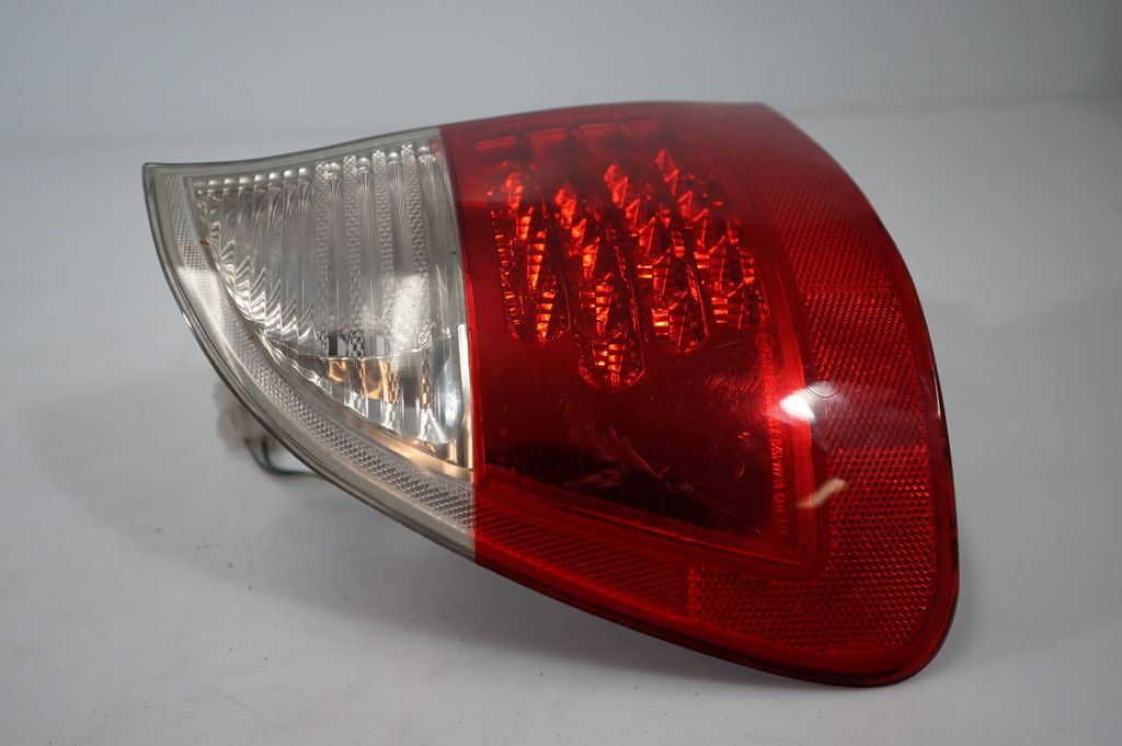 Rear/tail lights (7)