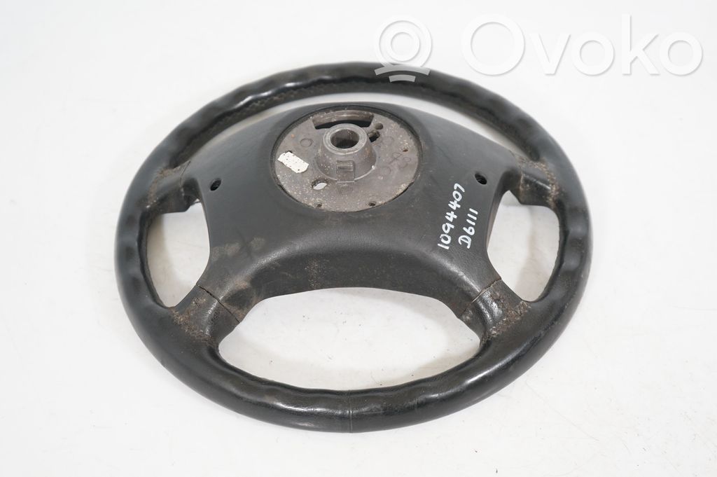 Steering wheel (5)