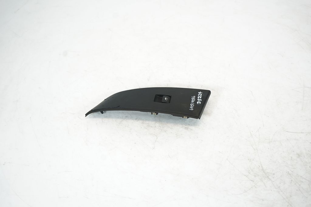 Electric window control switch (4)