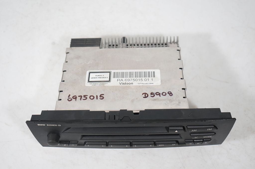 Radio/CD/DVD/GPS head unit (9)