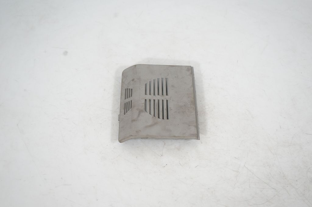 Trunk/boot side trim panel (2)