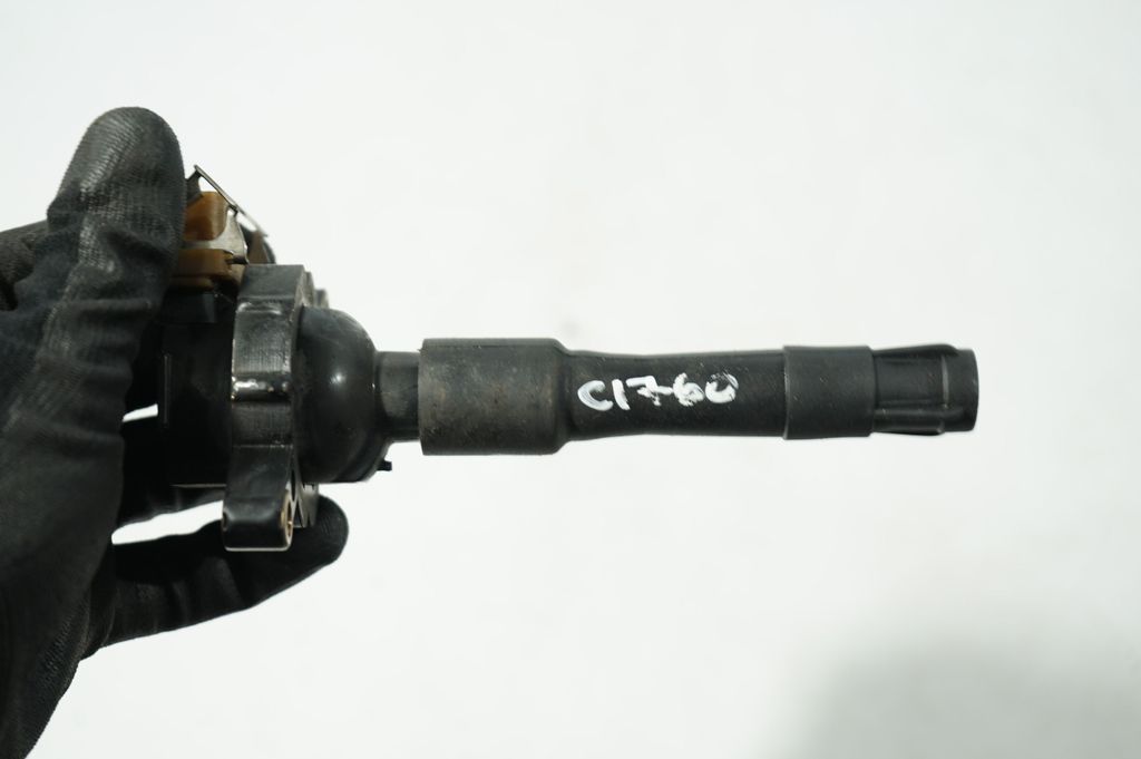 High voltage ignition coil (7)