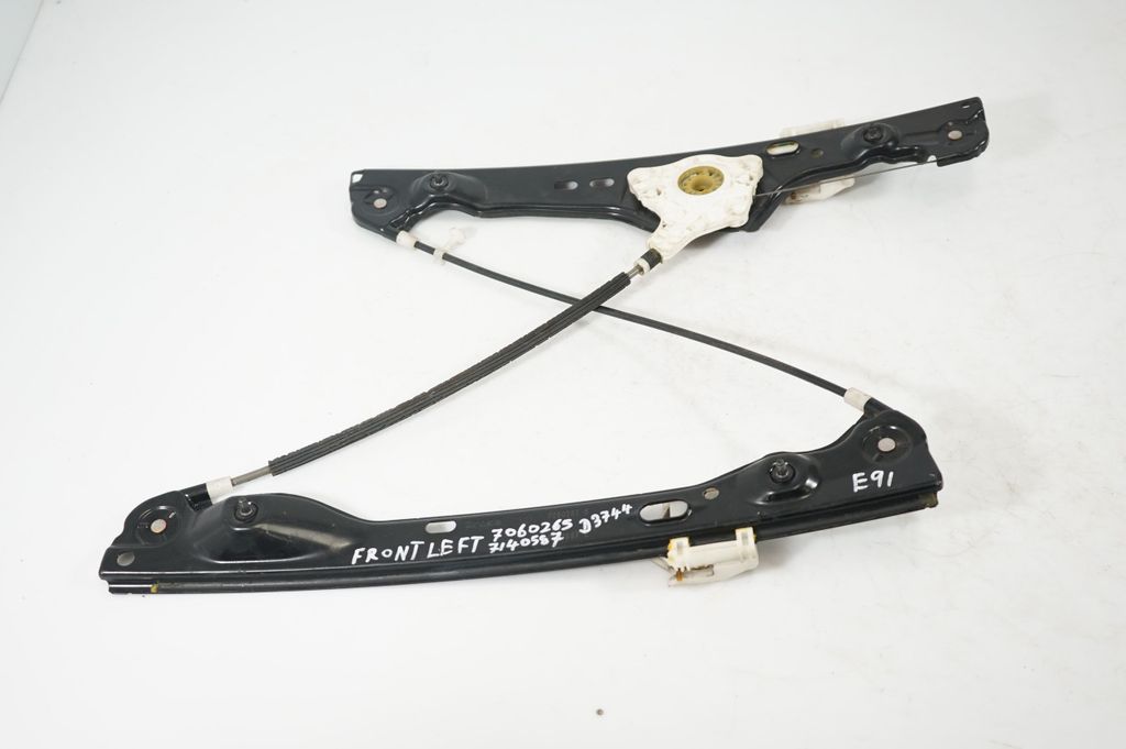 Front door window regulator with motor