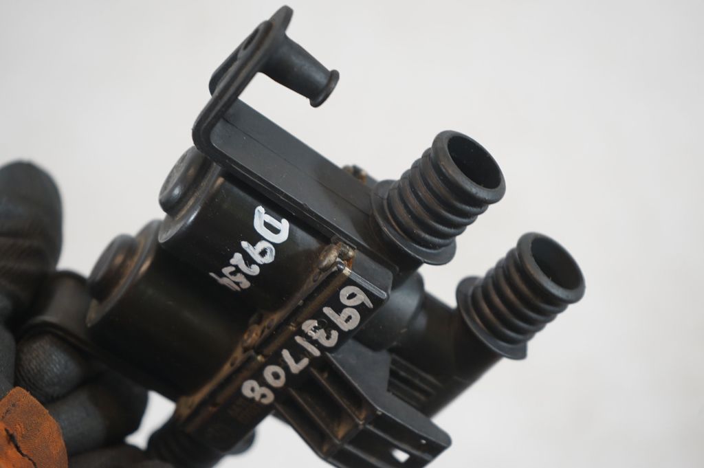 Coolant heater control valve (7)