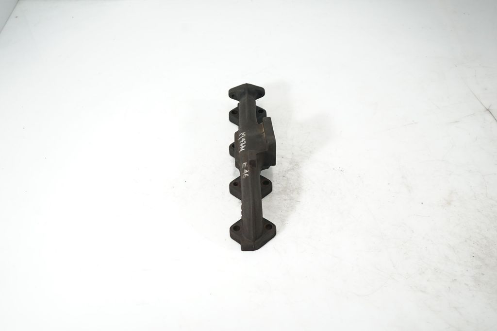 Exhaust manifold (4)