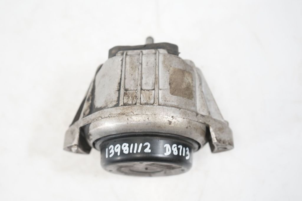 Engine mount bracket (8)