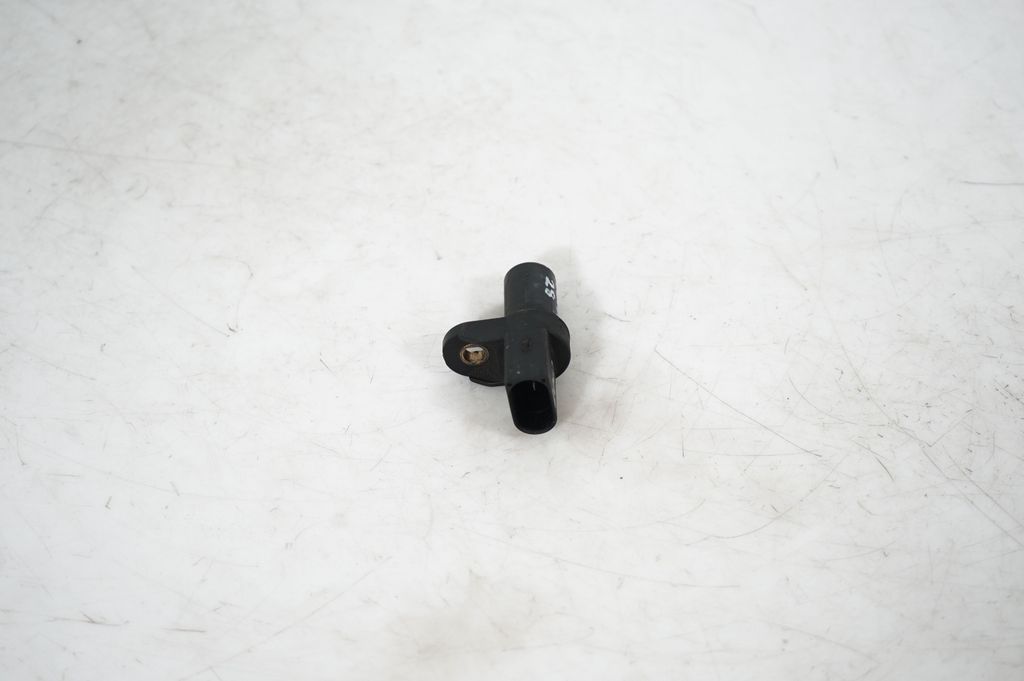 Camshaft position sensor (2)
