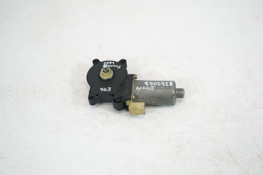 Front door window regulator motor (3)