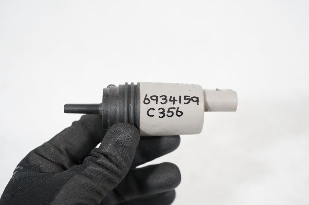 Windscreen/windshield washer pump (7)