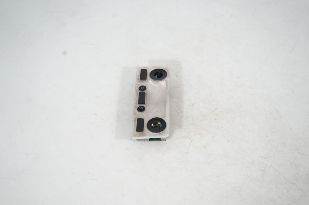 Front seat light (4)