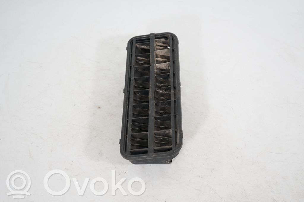 Quarter panel pressure vent (4)