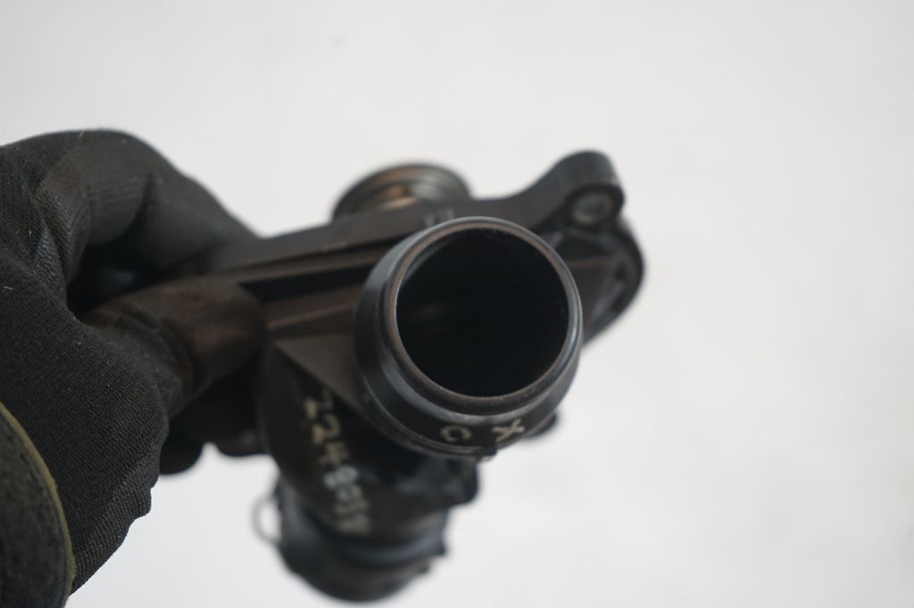 Thermostat/thermostat housing (7)